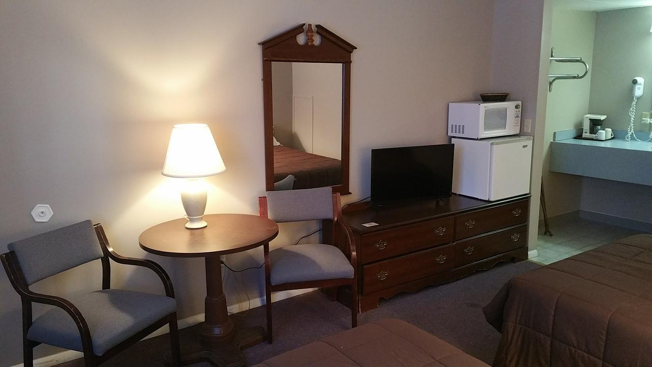 Coach Stop Motel Уэлсборо Экстерьер фото
