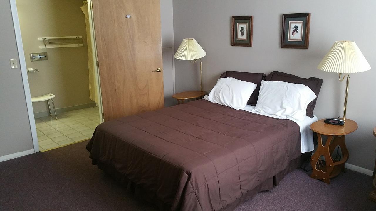 Coach Stop Motel Уэлсборо Экстерьер фото